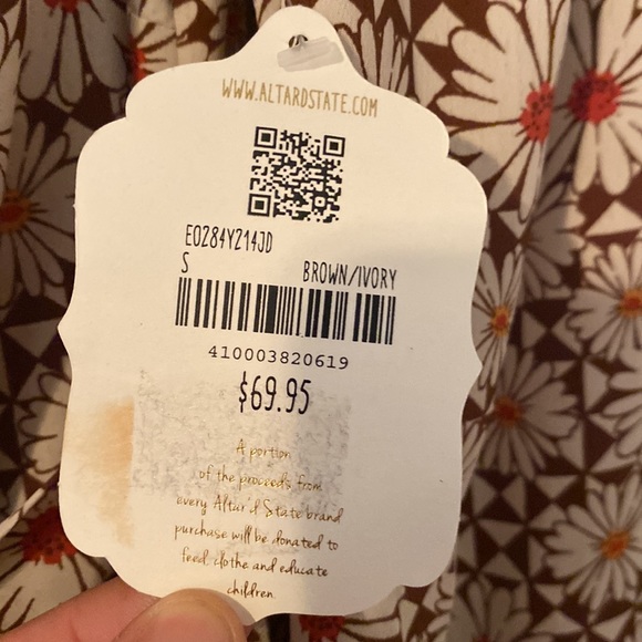 Altar’d state dress - Picture 3 of 4